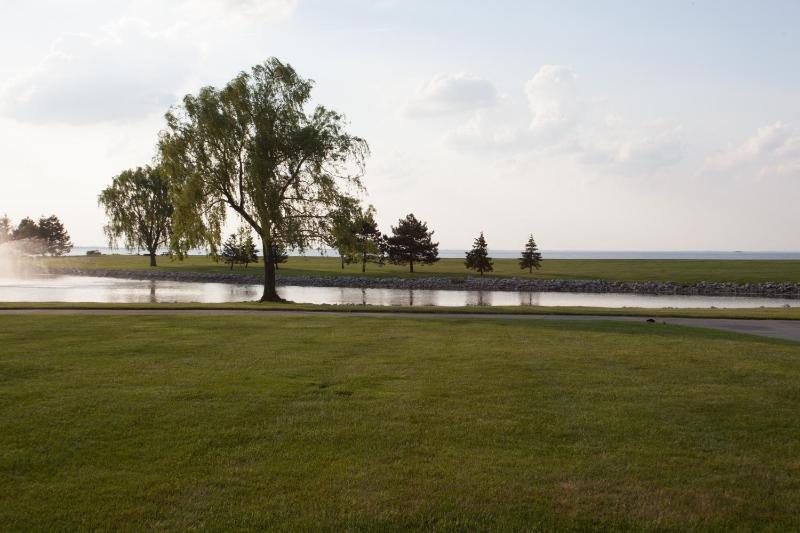 Maumee Bay State Park Lodge - image 3