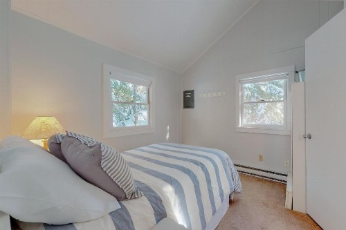 ​Lake Time Cottage - image 2