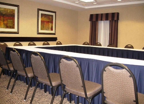 Hampton Inn & Suites Orlando-John Young Parkway/South Park - image 6