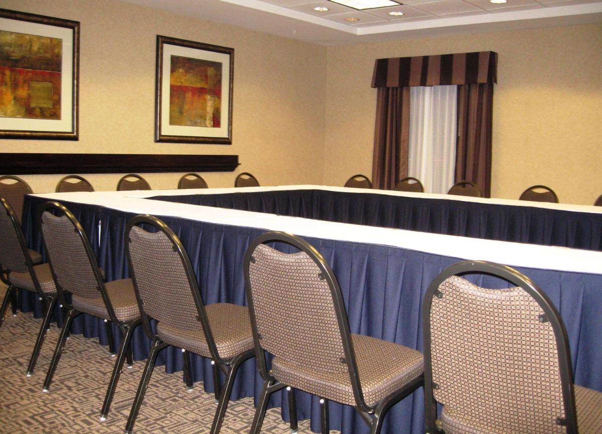 Hampton Inn & Suites Orlando-John Young Parkway/South Park - image 6