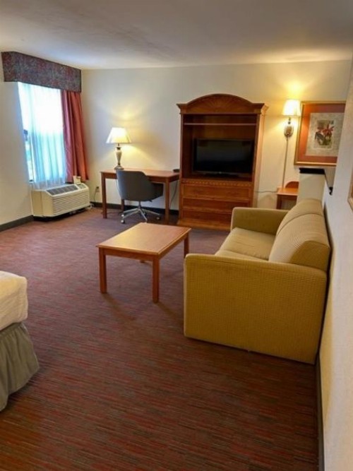 Ramada by Wyndham Orlando Florida Mall - image 16