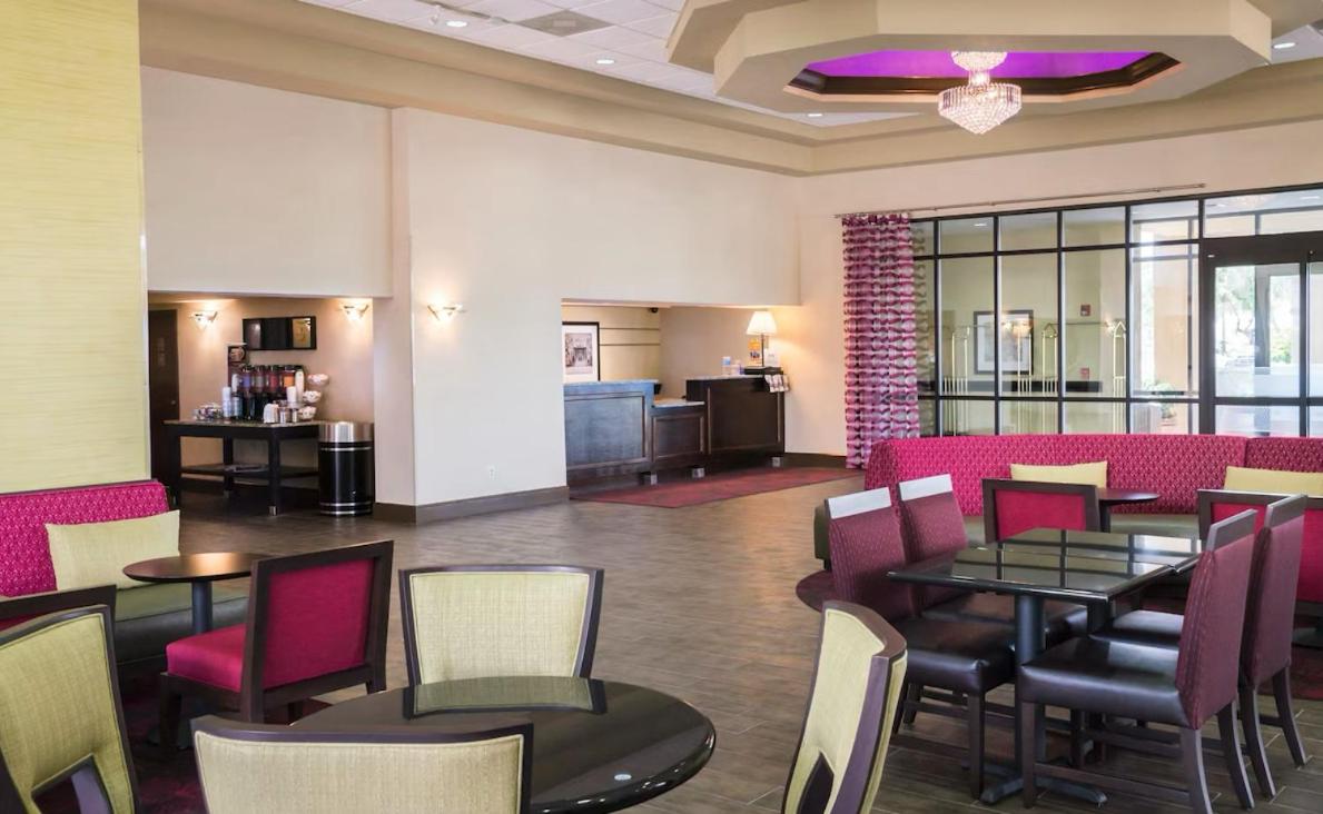Ramada by Wyndham Orlando Florida Mall - image 5