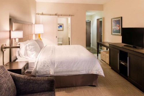 Hampton Inn & Suites Orlando-East UCF - image 19