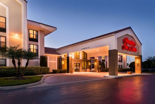 Hampton Inn & Suites Orlando-East UCF - image 4