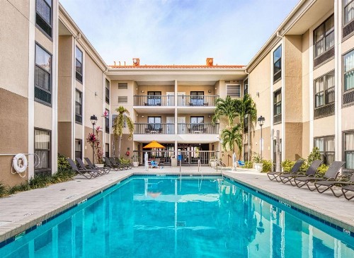 Hampton Inn & Suites Orlando-East UCF - image 8