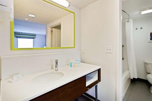 Hampton Inn & Suites Orlando International Drive North - image 28