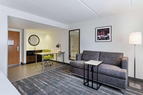 Hampton Inn & Suites Orlando International Drive North - image 32