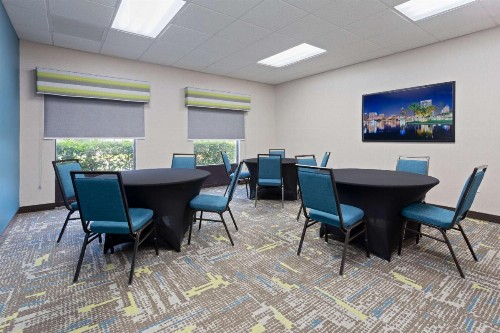 Hampton Inn & Suites Orlando International Drive North - image 36