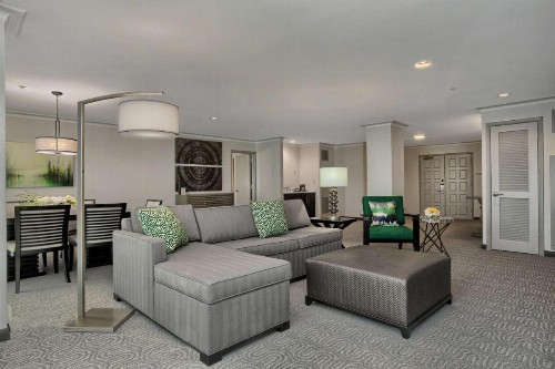 DoubleTree by Hilton at the Entrance to Universal Orlando - image 30