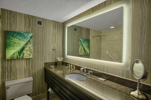 DoubleTree by Hilton at the Entrance to Universal Orlando - image 31