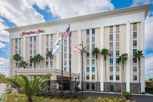 Hampton Inn Orlando Near Universal Blv/International Dr - image 1