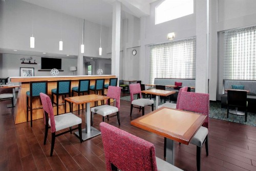 Hampton Inn Lake Buena Vista / Orlando - image 11