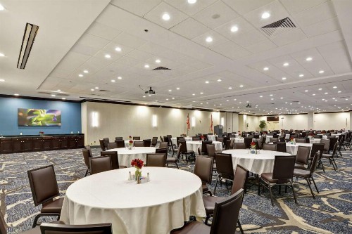Embassy Suites Orlando Downtown - image 24