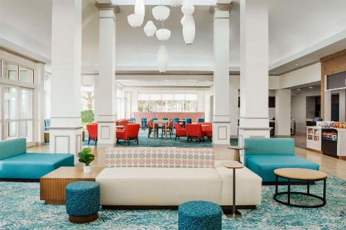 Hilton Garden Inn Orlando at SeaWorld - image 4