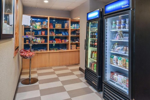 Hampton Inn Closest to Universal Orlando - image 19