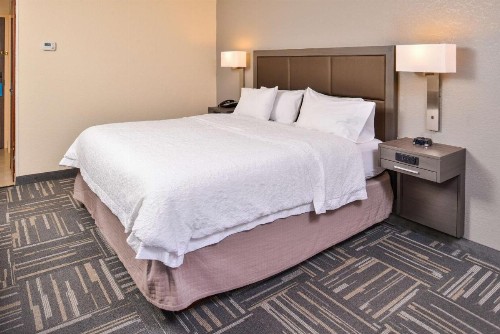 Hampton Inn Closest to Universal Orlando - image 21