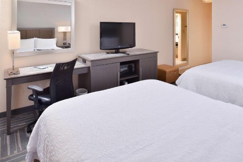 Hampton Inn Closest to Universal Orlando - image 40