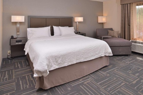 Hampton Inn Closest to Universal Orlando - image 6
