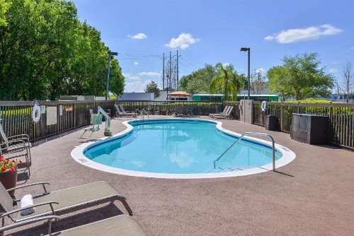 Hampton Inn Closest to Universal Orlando - image 9