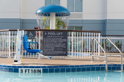Hilton Garden Inn Orlando Airport - image 9