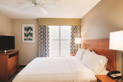 Homewood Suites by Hilton Orlando-Intl Drive/Convention Ctr - image 3