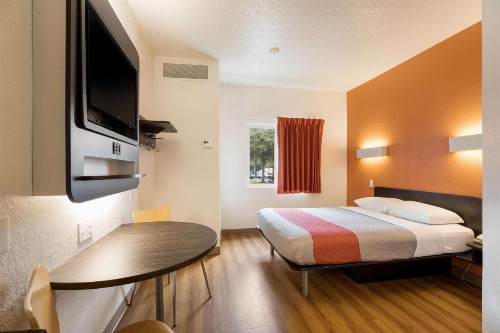 Motel 6-Orlando FL - International Dr - image 25