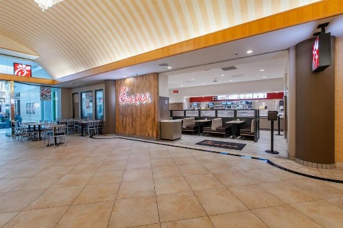 The Florida Hotel & Conference Center in the Florida Mall - image 16