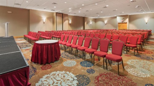 The Florida Hotel & Conference Center in the Florida Mall - image 19