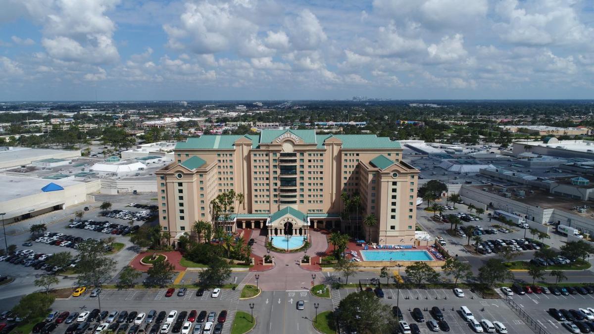 The Florida Hotel & Conference Center in the Florida Mall - image 6