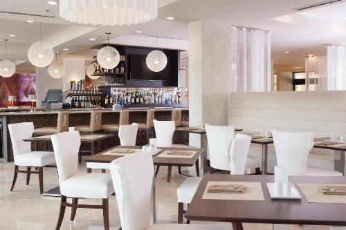 Delta Hotels by Marriott Orlando Lake Buena Vista - image 10