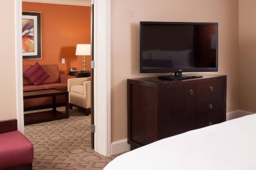 Delta Hotels by Marriott Orlando Lake Buena Vista - image 3