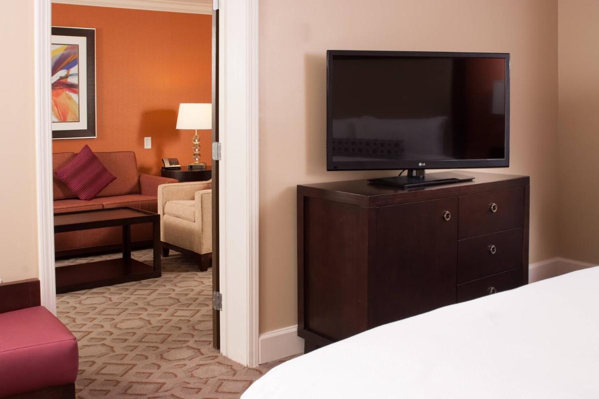 Delta Hotels by Marriott Orlando Lake Buena Vista - image 3