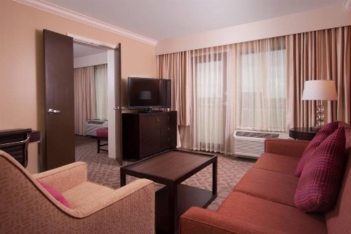 Delta Hotels by Marriott Orlando Lake Buena Vista - image 9