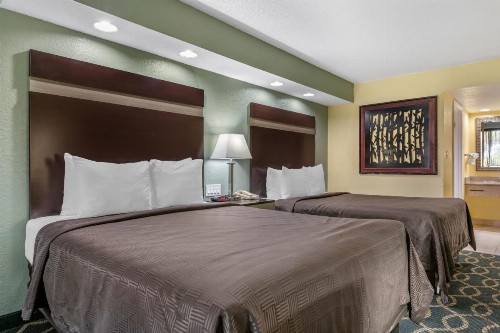 Clarion Inn International Drive - image 32