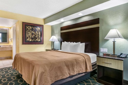 Clarion Inn International Drive - image 6