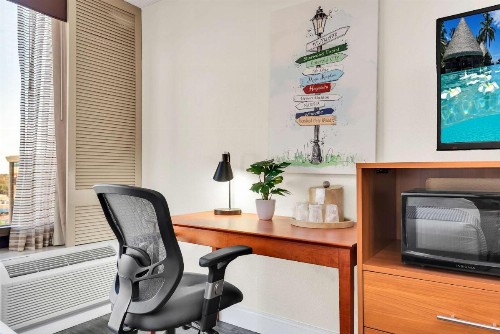 Best Western Orlando Gateway Hotel - image 48