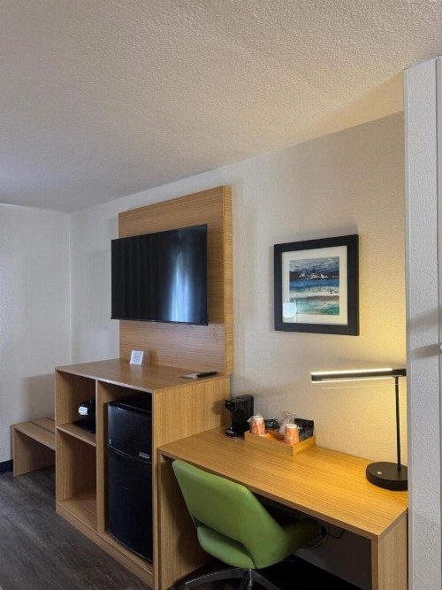 Red Roof Inn PLUS+ Orlando - Convention Center / Int'l Dr - image 28