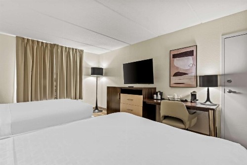 Best Western Airport Inn & Suites - image 19