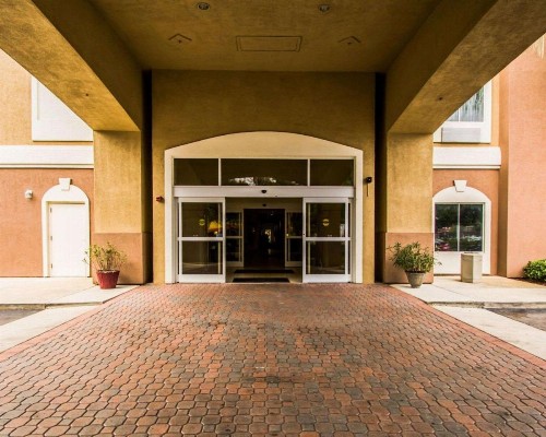 Sleep Inn & Suites Orlando Airport - image 4