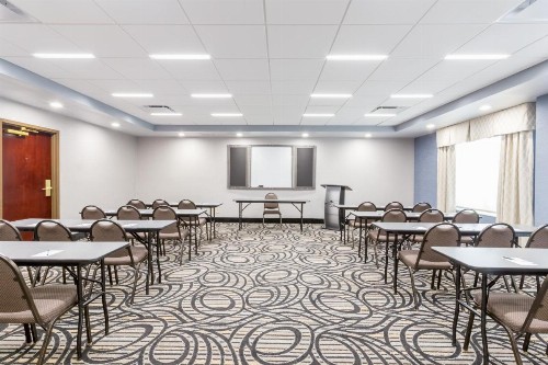 Wingate by Wyndham - Universal Studios and Convention Center - image 36