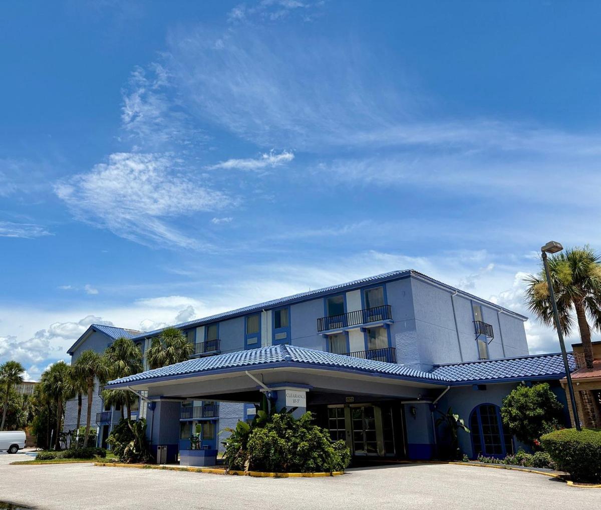 Monumental Movieland Hotel - main image