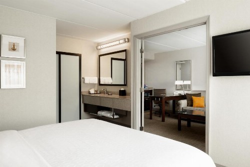 Sheraton Suites Orlando Airport Hotel - image 28