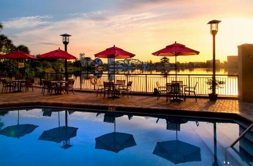 Ramada Plaza Resort & Suites By Wyndham Orlando International Drive - image 3