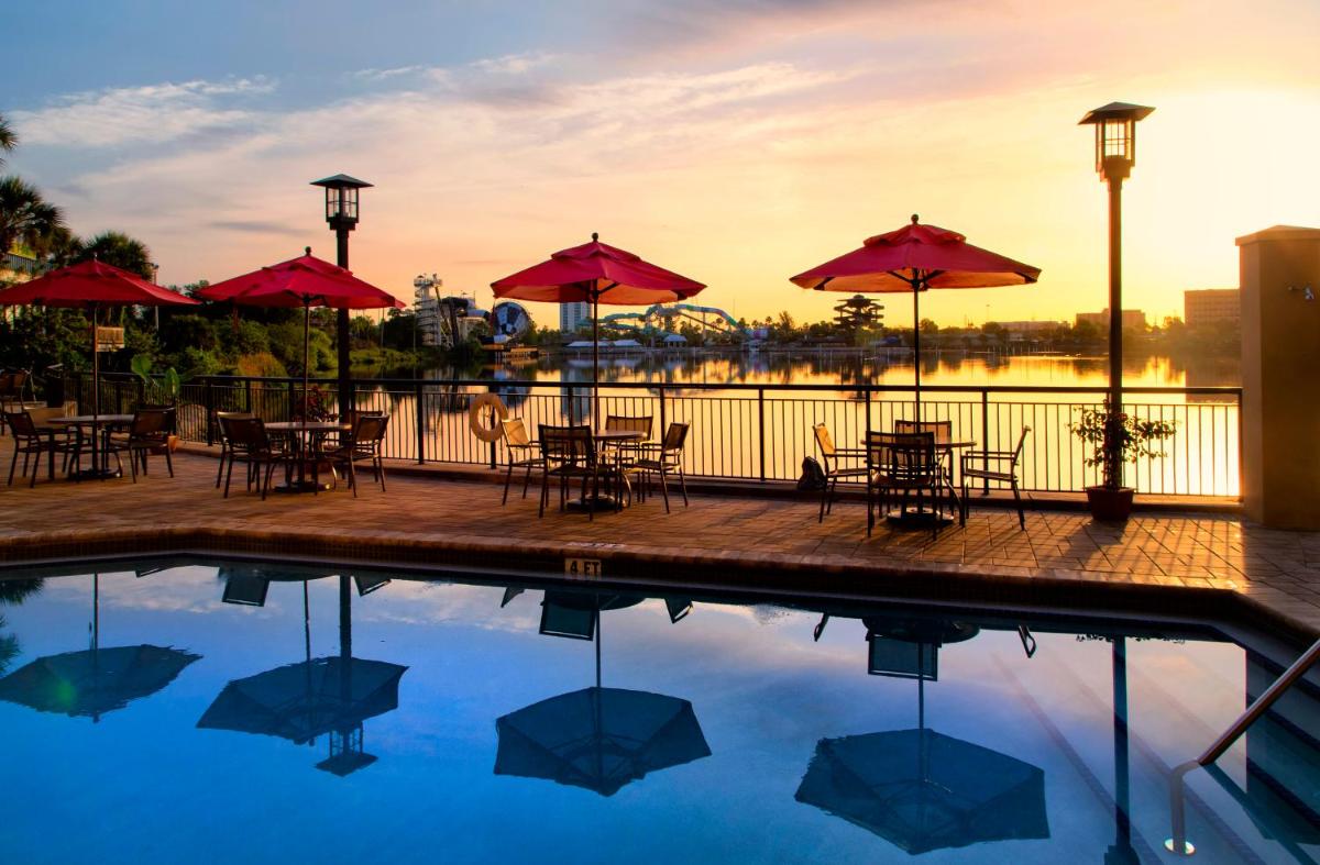 Ramada Plaza Resort & Suites By Wyndham Orlando International Drive - image 3