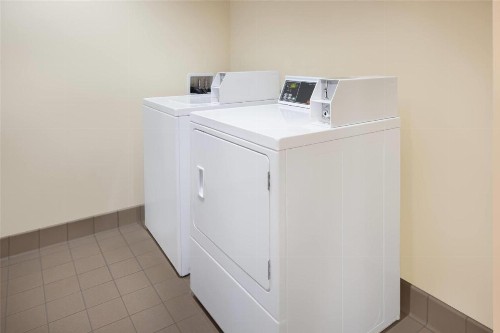 Ramada Plaza Resort & Suites By Wyndham Orlando International Drive - image 36