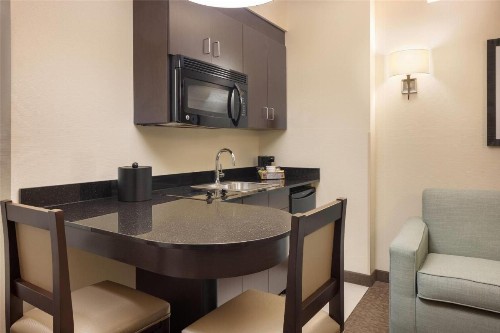 Ramada Plaza Resort & Suites By Wyndham Orlando International Drive - image 37