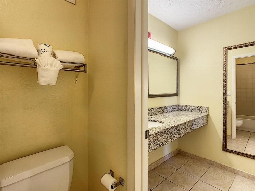Stayable Suites Florida Mall Orlando - image 11