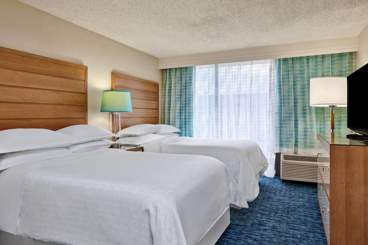 Sheraton Orlando Lake Buena Vista Resort Near Disney Springs - image 3