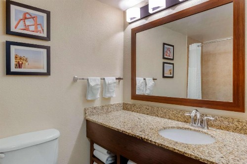Comfort Suites Near Universal Orlando Resort - image 10