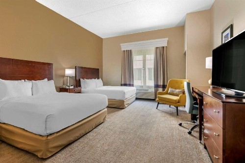 Comfort Suites Near Universal Orlando Resort - image 13